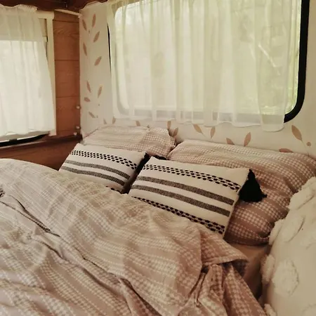 Campsite каравана бохемия Chernomorets